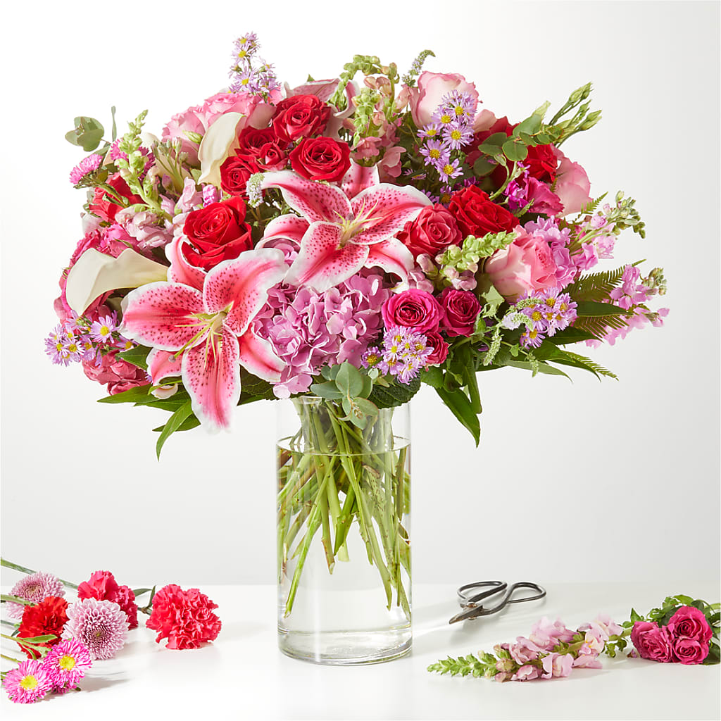 Swooning Over You - A Luxury Florist Original – ANTONIO FLOWERS & GIFTS, Miami FL