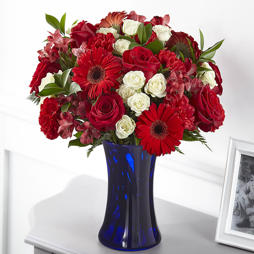 Hearts Embrace Bouquet – ANTONIO FLOWERS & GIFTS, Miami FL