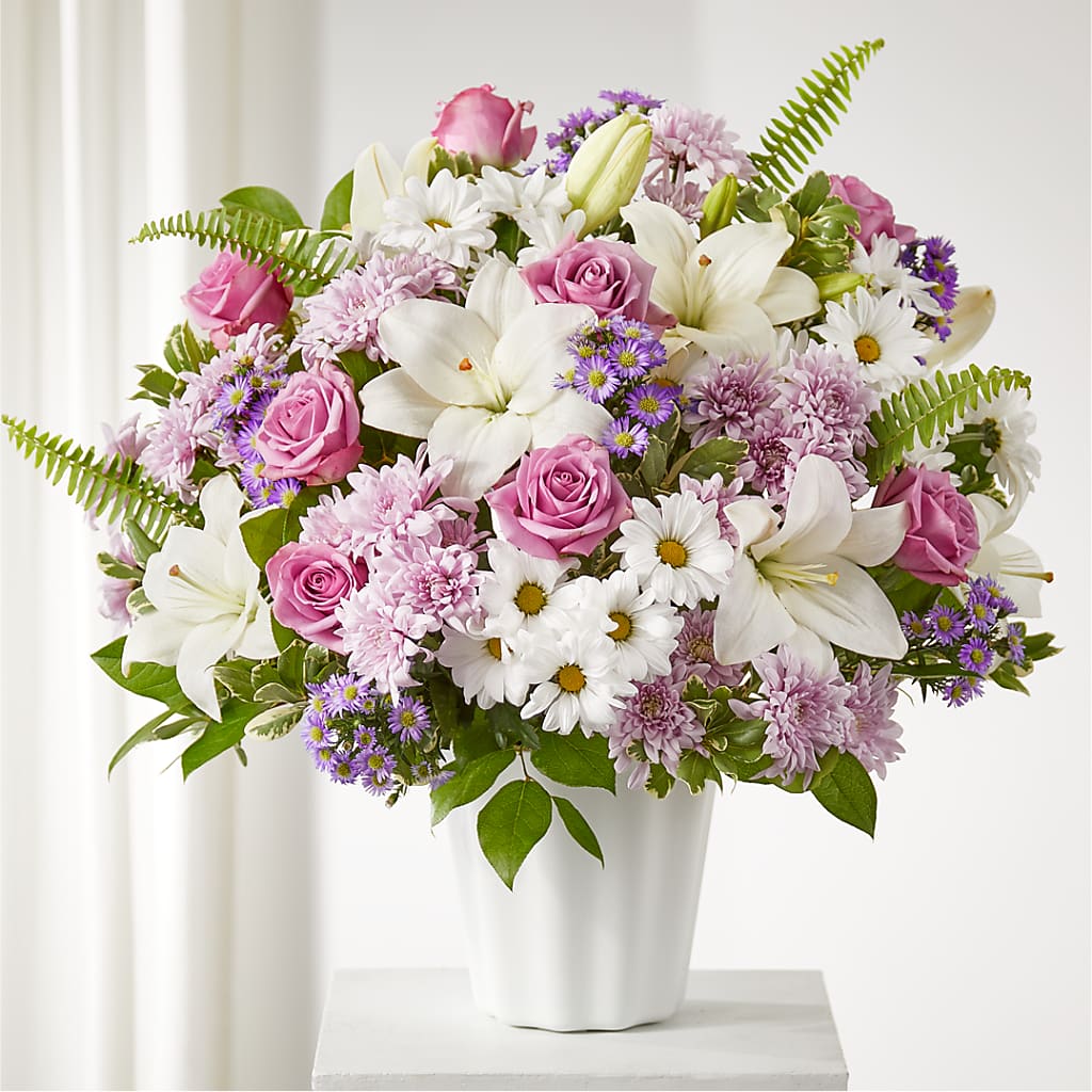 Warmest Thoughts Tabletop Basket – ANTONIO FLOWERS & GIFTS, Miami FL