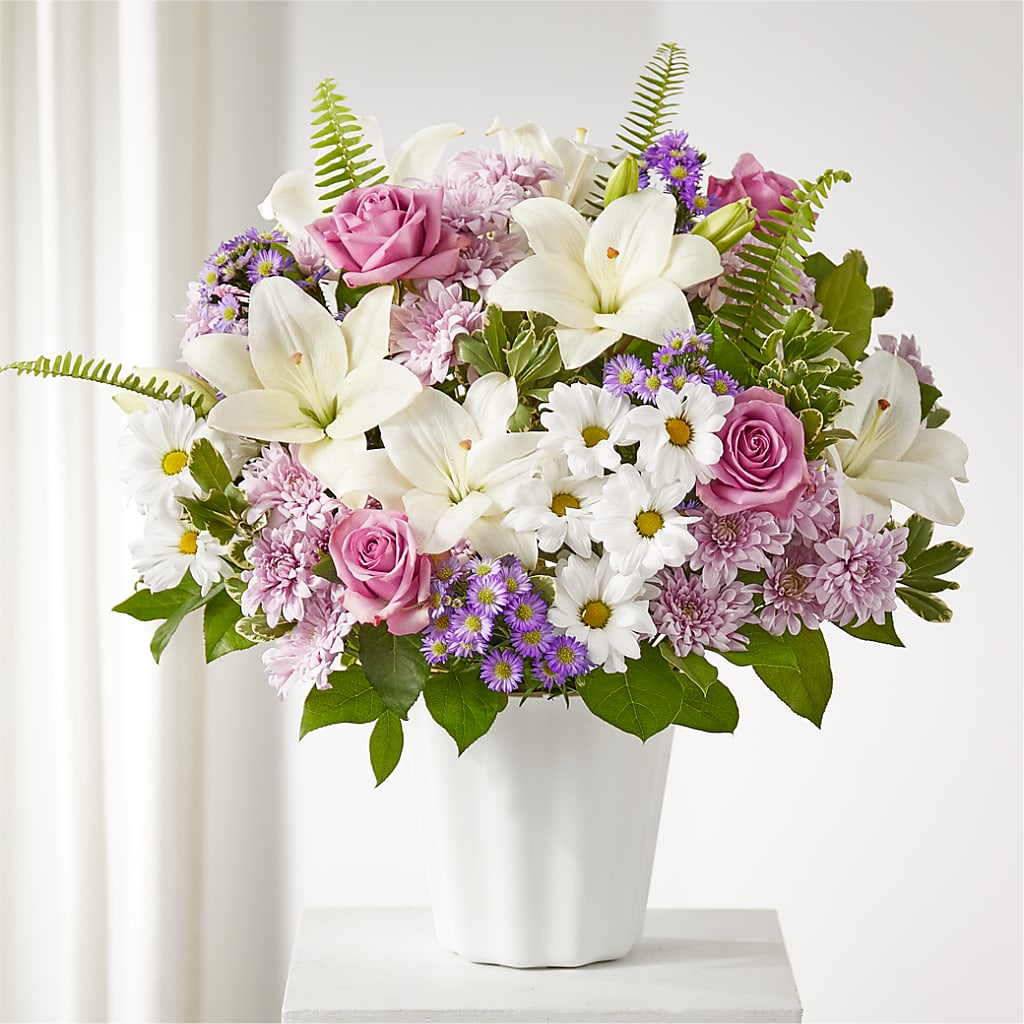 Warmest Thoughts Tabletop Basket – ANTONIO FLOWERS & GIFTS, Miami FL