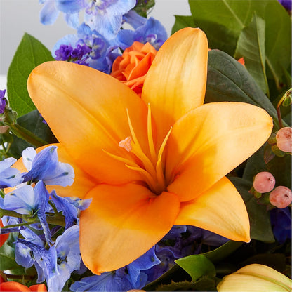 Radiant Citrus Box Bouquet – ANTONIO FLOWERS & GIFTS, Miami FL