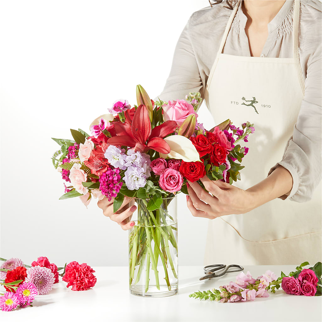 Swooning Over You - A Luxury Florist Original – ANTONIO FLOWERS & GIFTS, Miami FL