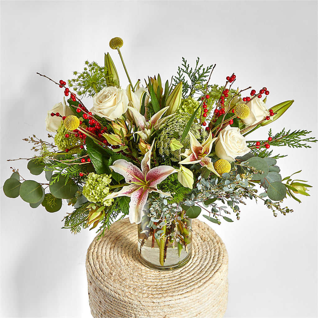 Berry & Bright Bouquet – ANTONIO FLOWERS & GIFTS, Miami FL