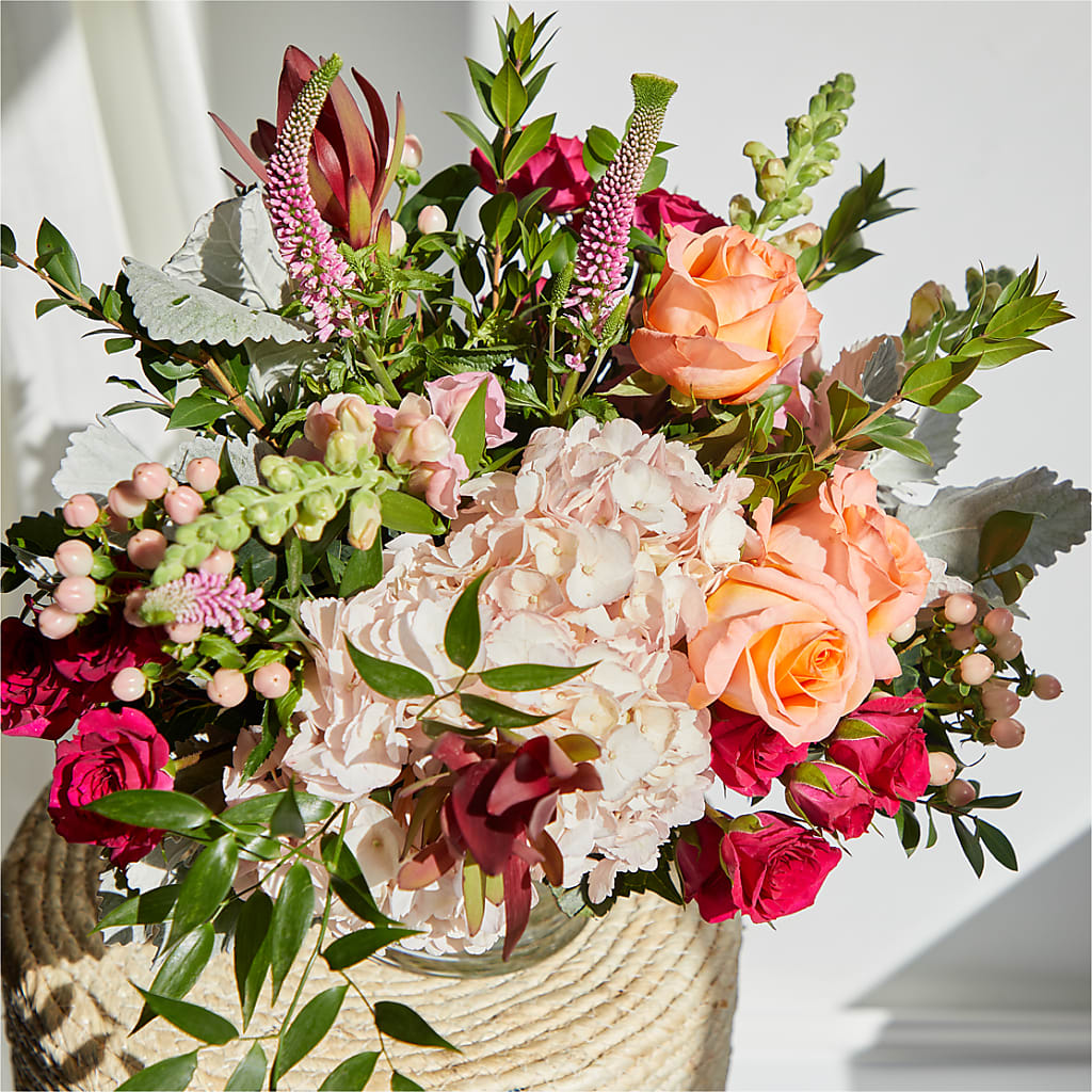 Glitz & Glam Bouquet – ANTONIO FLOWERS & GIFTS, Miami FL