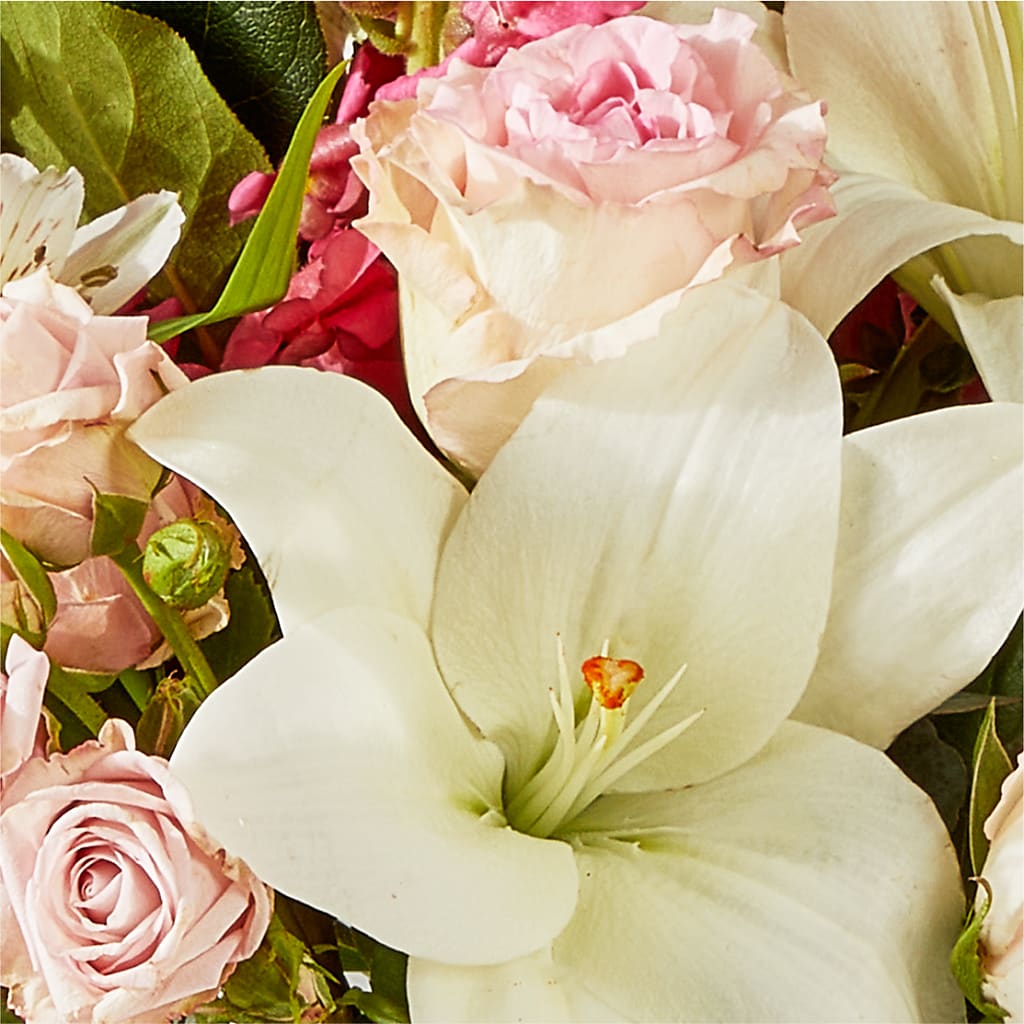 Ballet Slippers Bouquet – ANTONIO FLOWERS & GIFTS, Miami FL